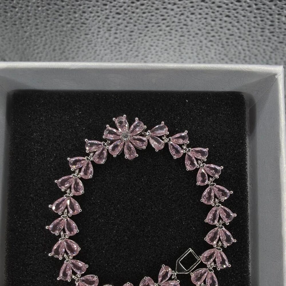 Unbranded Women's Pink and Silver Jewellery